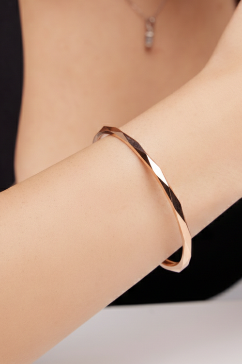 Galeri görünümünde 1 numaralı görseli yükle. ALTIN  KELEPÇE BİLEZİK