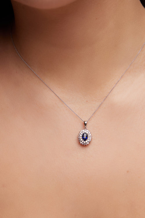 Galeri görünümünde 1 numaralı görseli yükle. SAFİRLİ PIRLANTA KOLYE