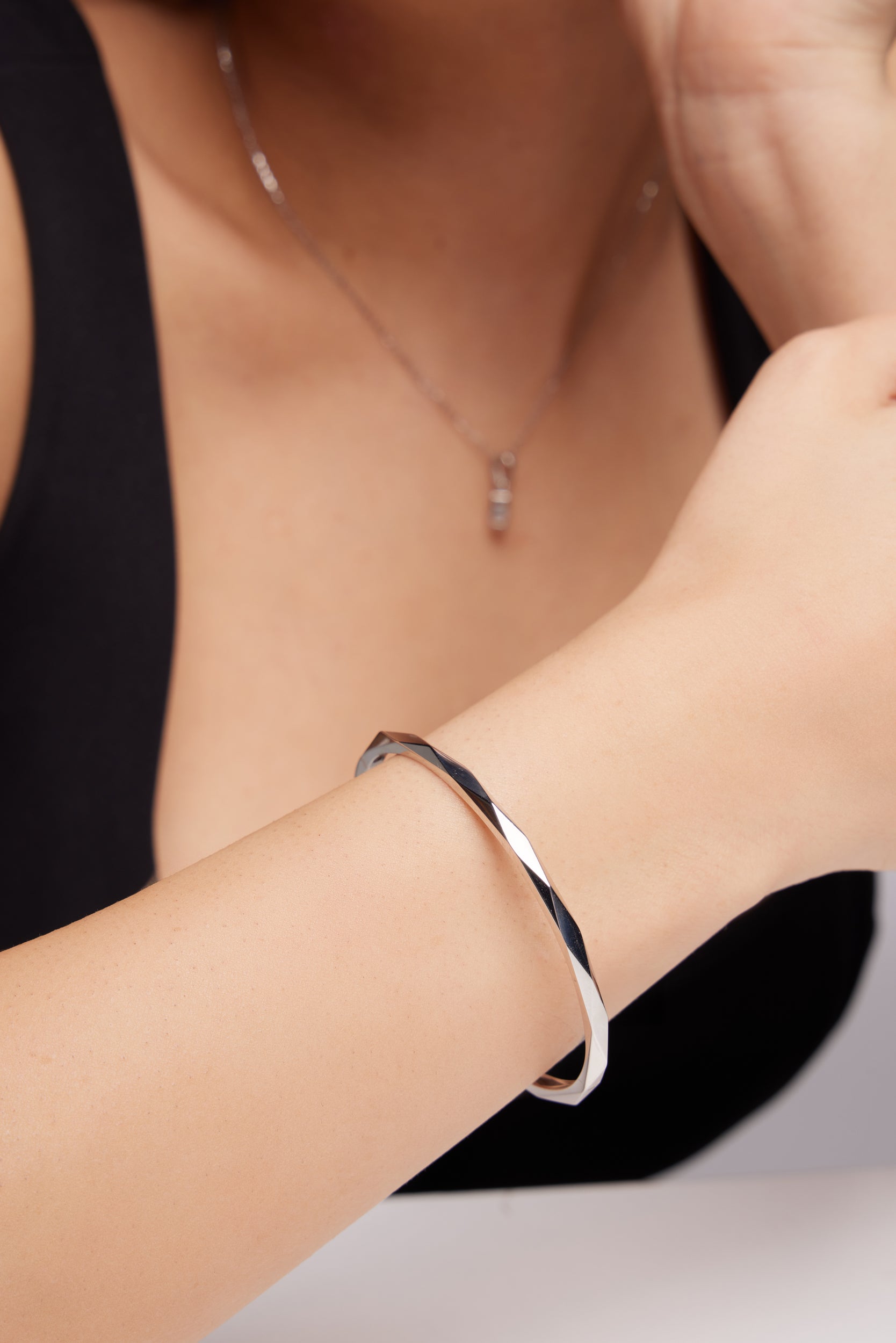 ALTIN  KELEPÇE BİLEZİK