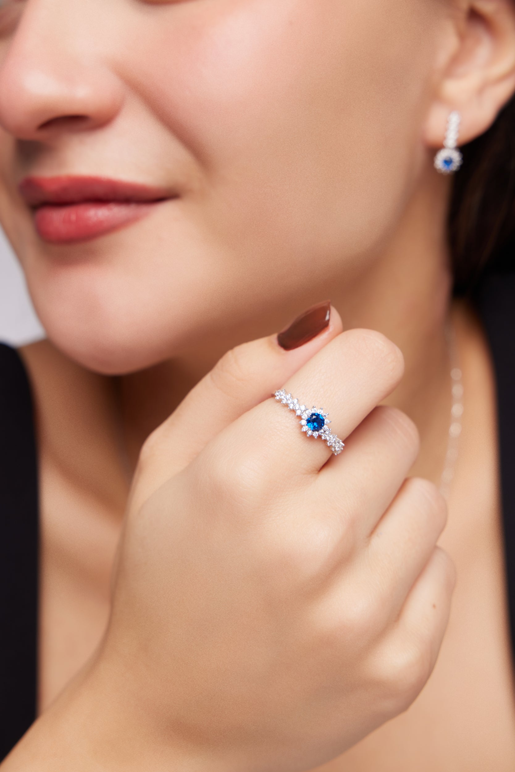 RENKLİ TAŞLI ALTIN TAKIM YÜZÜK