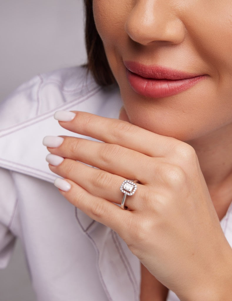 BAGET PIRLANTA YÜZÜK