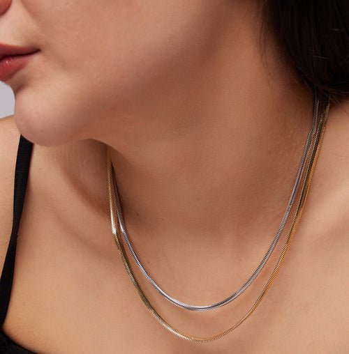 Load image 1 in gallery view. BALIK SIRTI ALTIN KOLYE