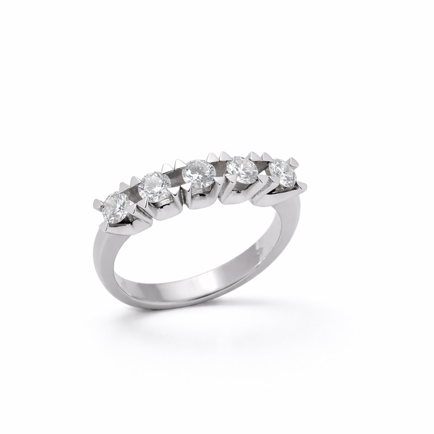 BEŞ TAŞ PIRLANTA YÜZÜK