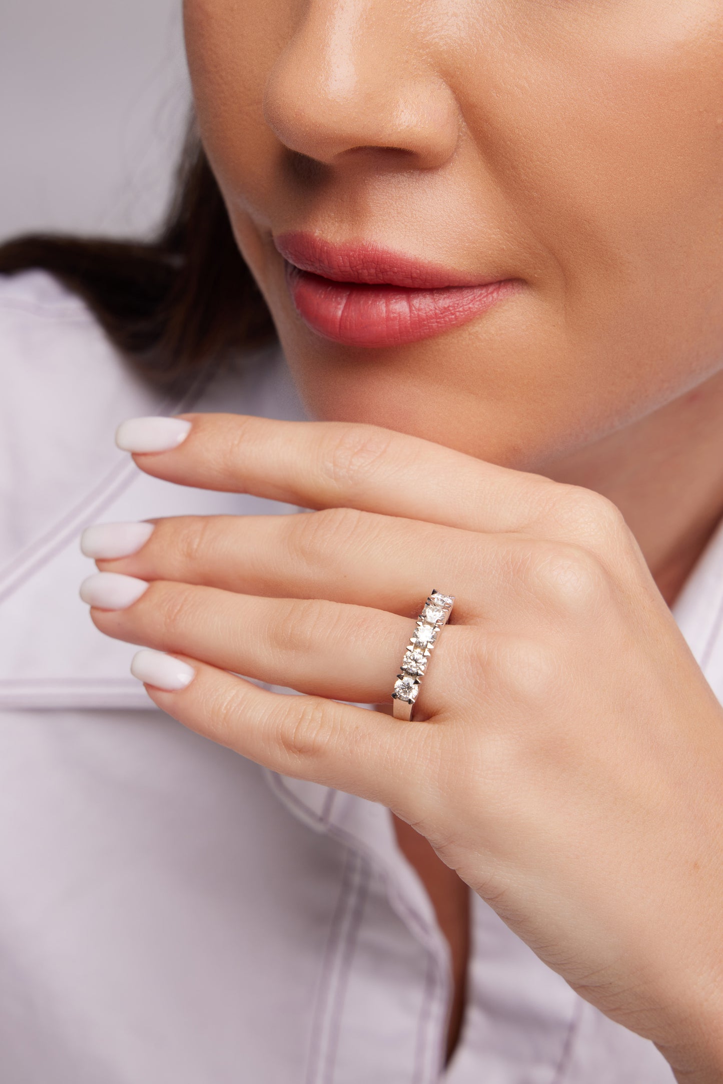 BEŞ TAŞ PIRLANTA YÜZÜK