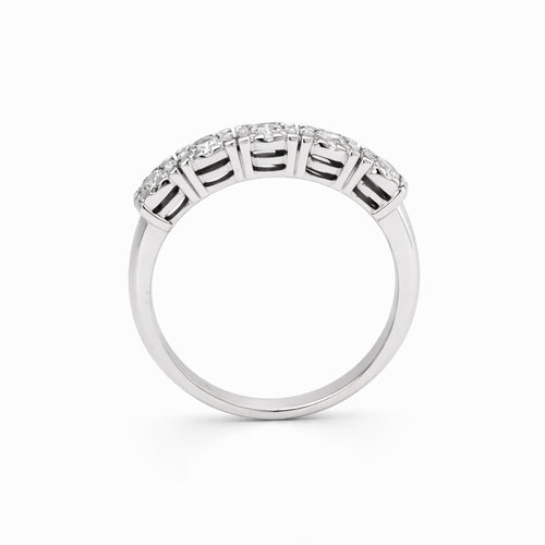 Galeri görünümünde 1 numaralı görseli yükle. BEŞ TAŞ PIRLANTA YÜZÜK