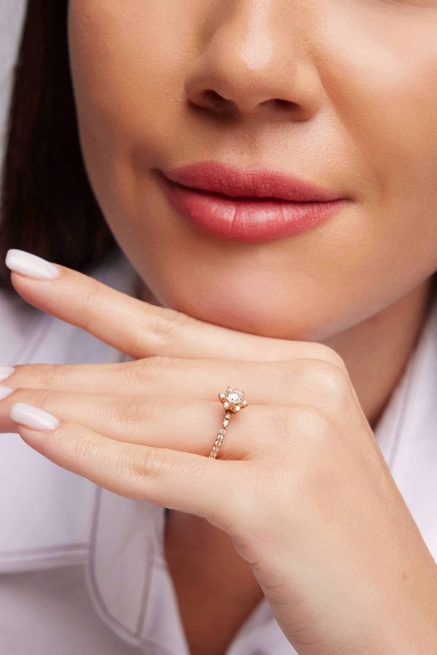 ÇİÇEK TEK TAŞ  PIRLANTA YÜZÜK