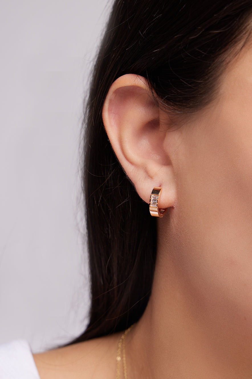 ÇİFT TARAFLI HALKA ALTIN KÜPE