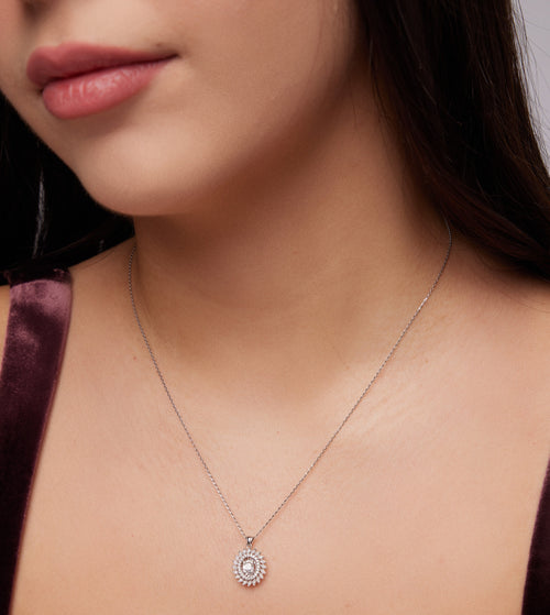 Load image 1 in gallery view. PIRLANTA KOLYE