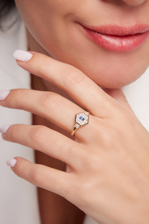 Load image 1 in gallery view. RENKLİ TAŞLI ALTIN YÜZÜK