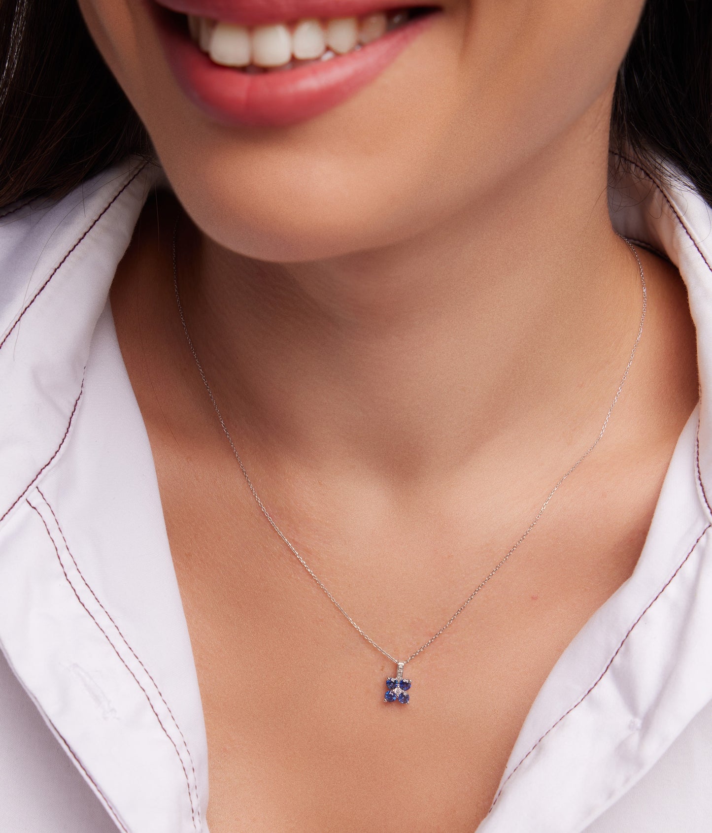 SAFİRLİ PIRLANTA TAKIM KOLYE