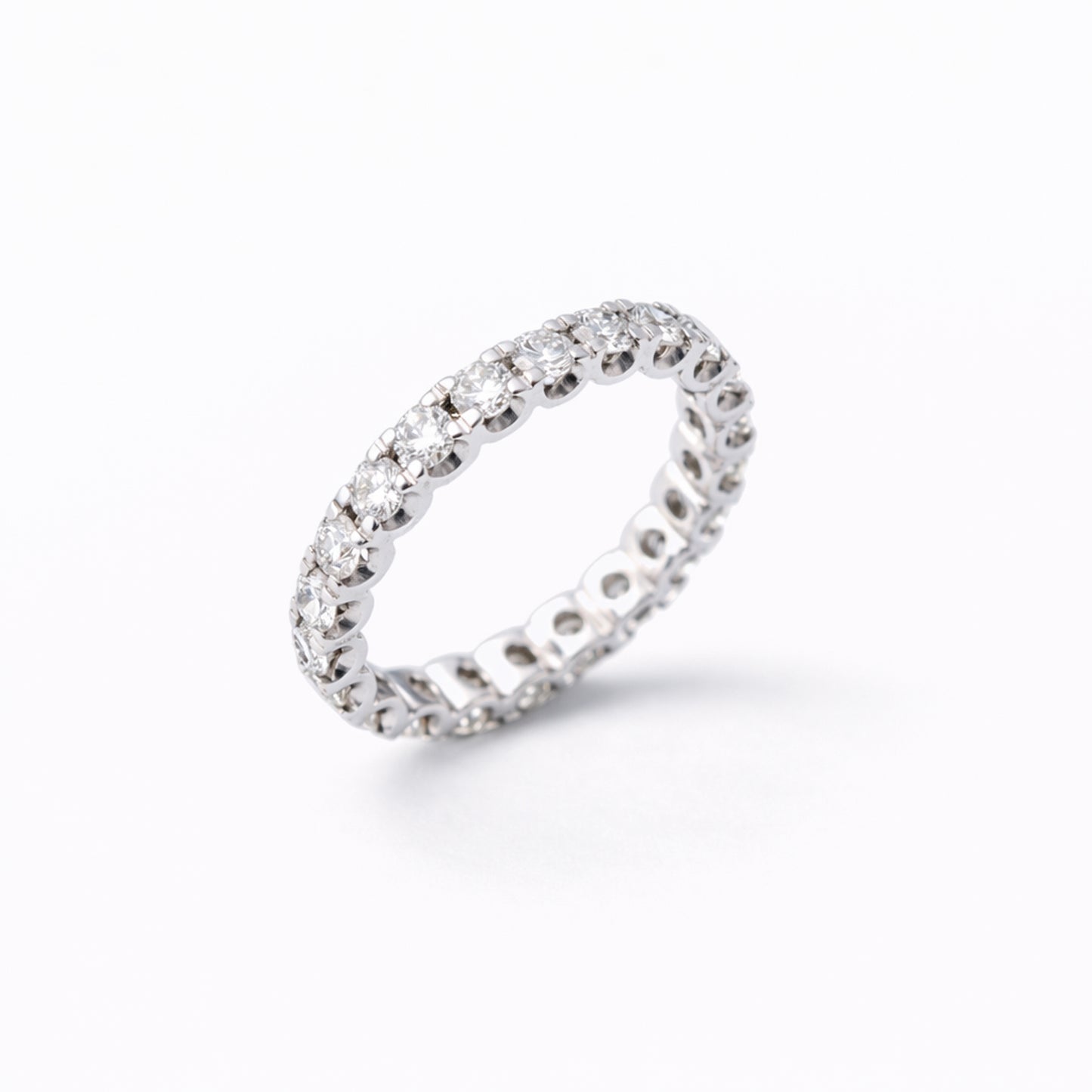 TAM TUR PIRLANTA YÜZÜK