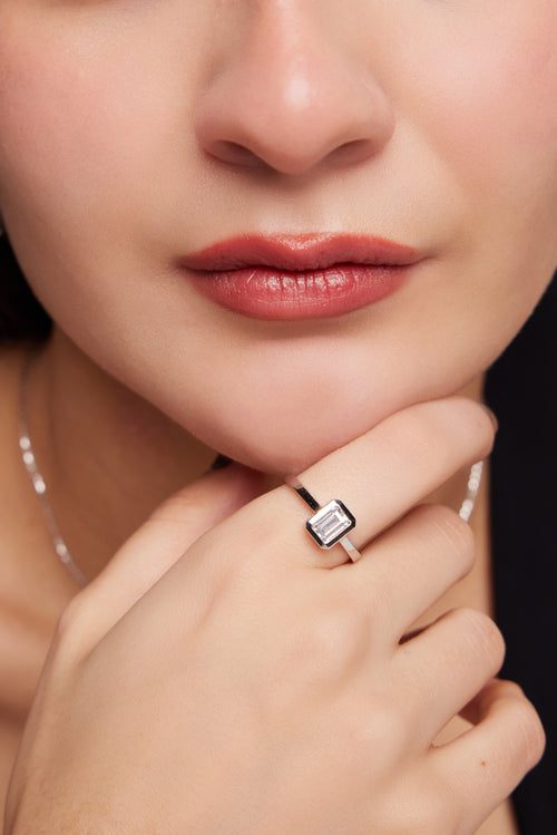 Galeri görünümünde 1 numaralı görseli yükle. TEK TAŞ ALTIN TAKIM YÜZÜK