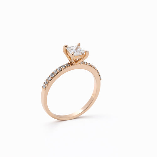 Galeri görünümünde 1 numaralı görseli yükle. TEK TAŞ  PIRLANTA YÜZÜK