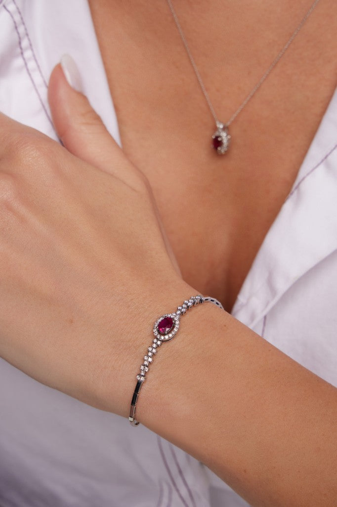 YAKUTLU PIRLANTA BİLEKLİK