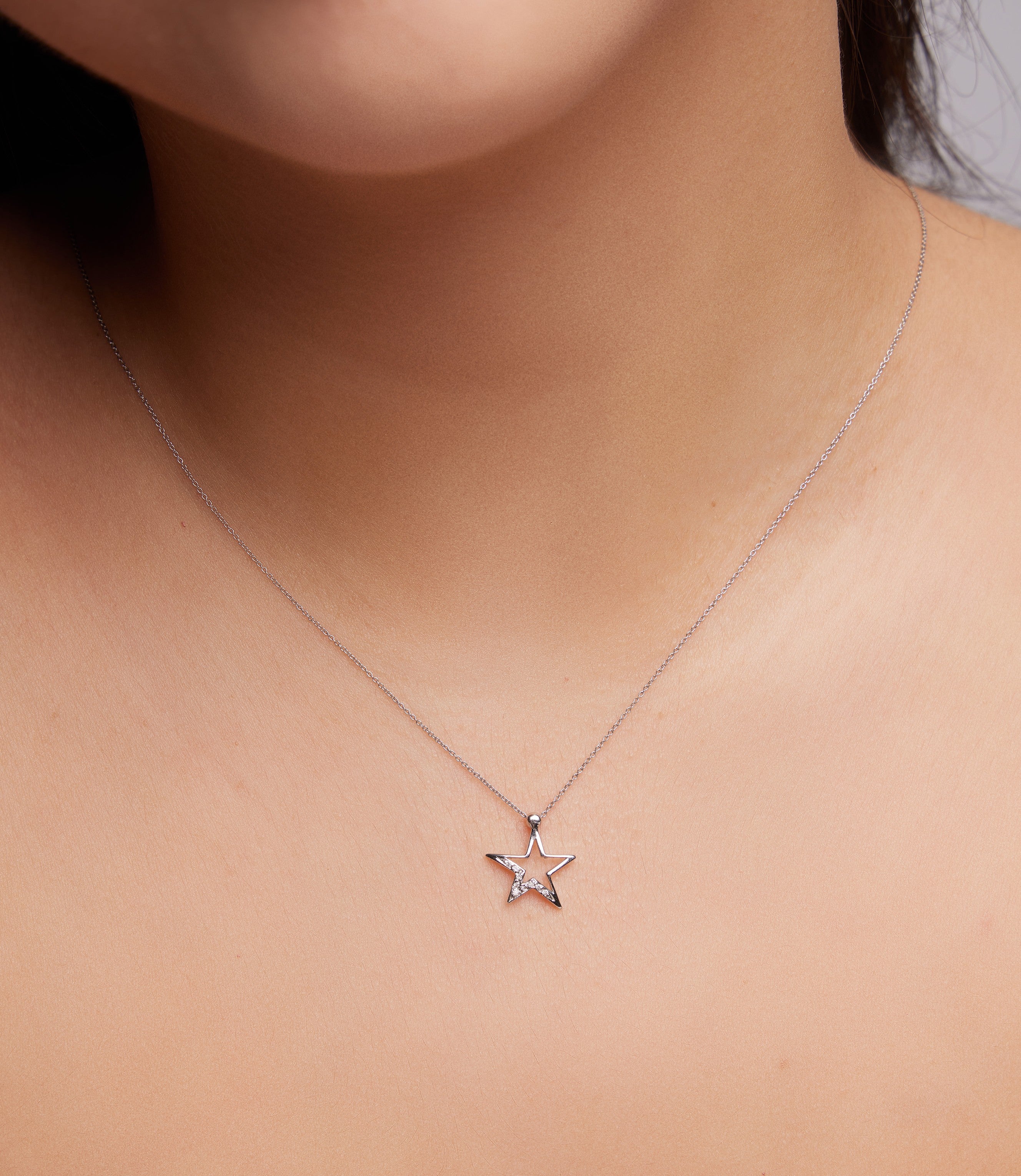 YILDIZ PIRLANTA KOLYE