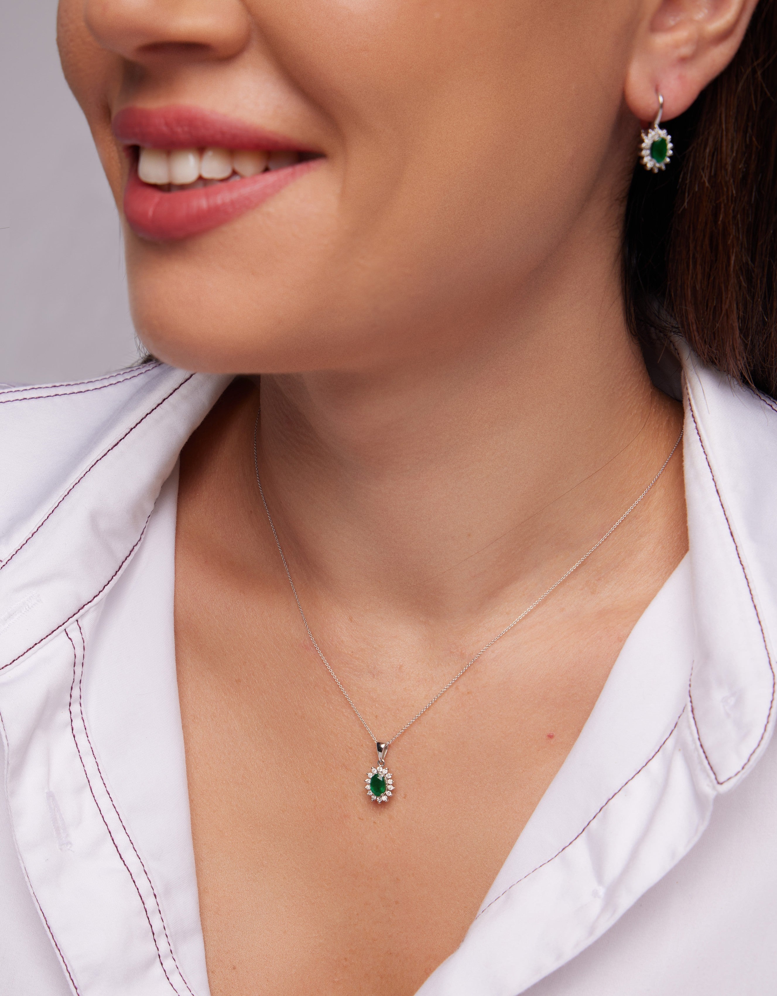 ZÜMRÜTLÜ PIRLANTA TAKIM KOLYE