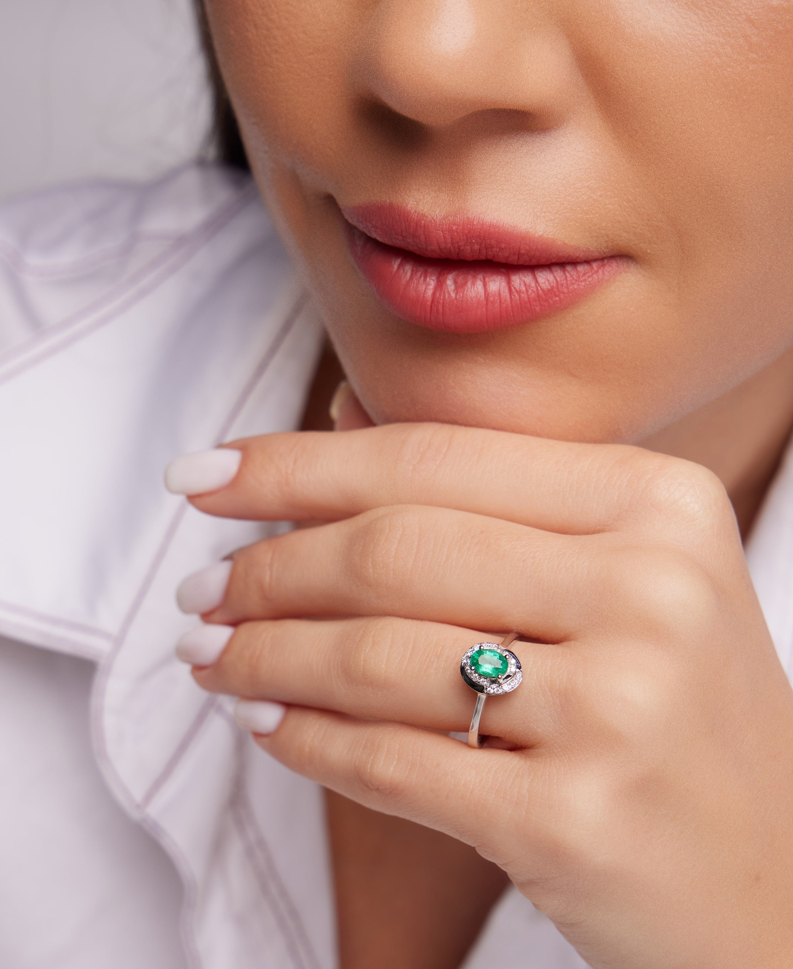 ZÜMRÜTLÜ PIRLANTA YÜZÜK