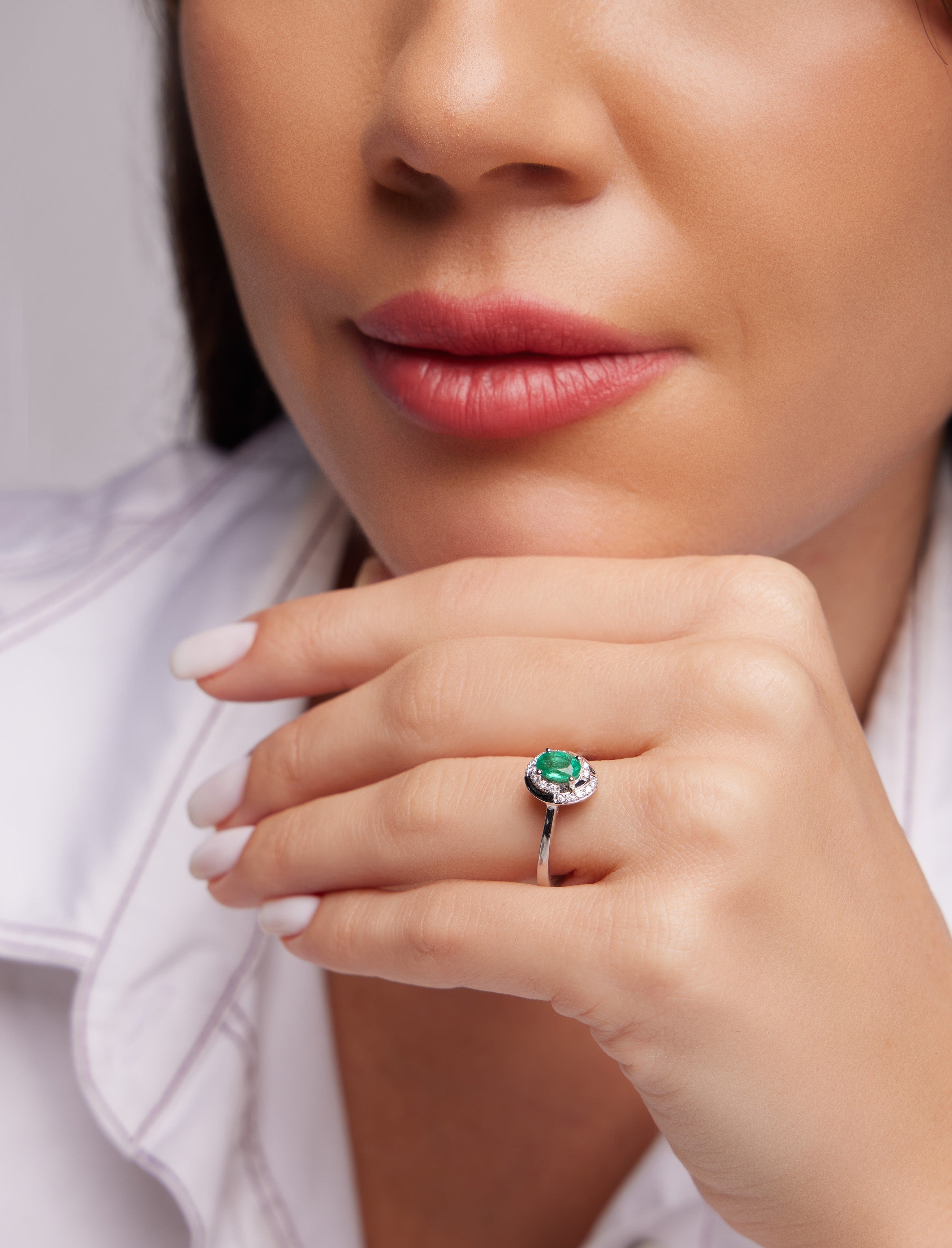 ZÜMRÜTLÜ PIRLANTA YÜZÜK